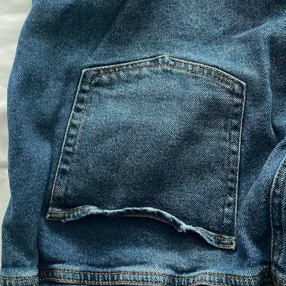 Jeans - Picture 6 of 7